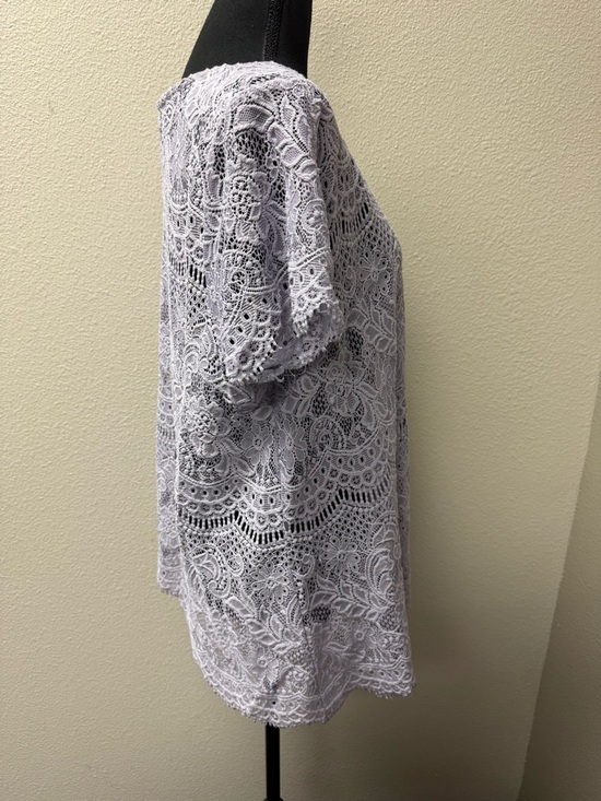 Maurices Lavender Lace Top Size 2 Boho Floral Sheer Overlay Short Sleeve - Picture 6 of 8